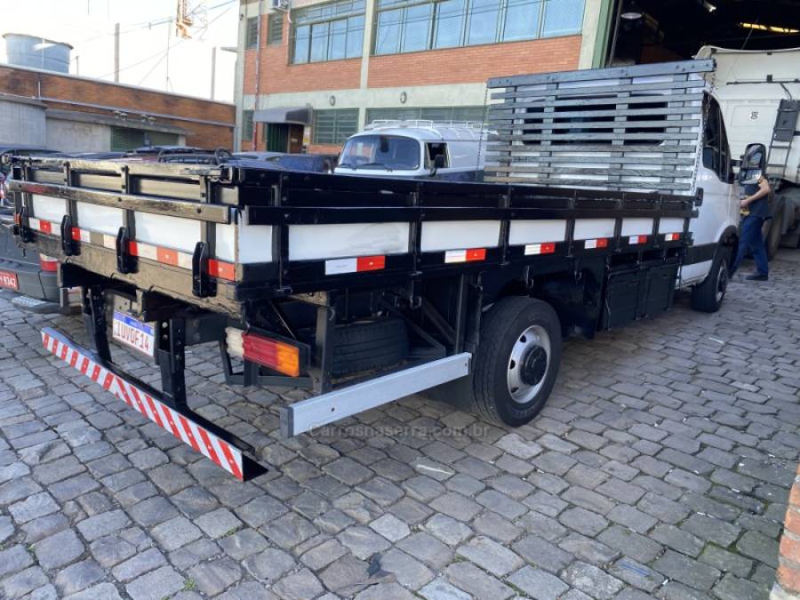 IVECO - DAILY - 2013/2014 - Branca - Sob Consulta