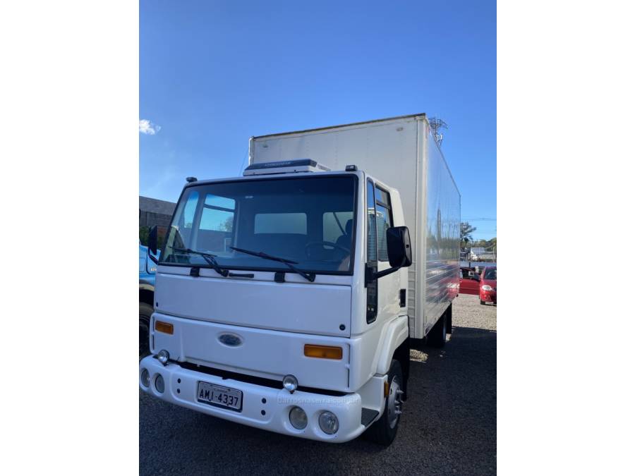 FORD - CARGO 815 - 2004/2004 - Branca - Sob Consulta